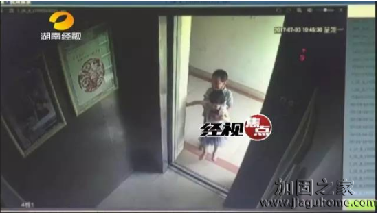 2歲女孩從18樓墜下——物業(yè)的窗戶沒有做好加固補強是墜樓重要原因！