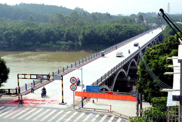 陽(yáng)東區(qū)合山大橋加固修復(fù)工程完畢，已正式通車