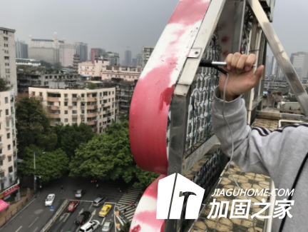 露天廣告牌該做檢測了！