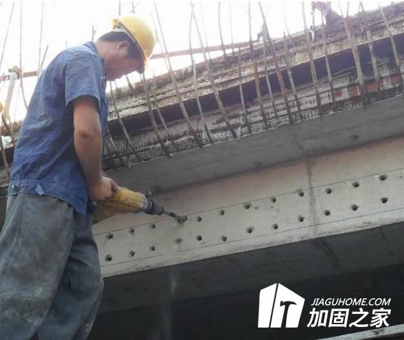 碳纖維增強碳纖維技術在建筑加固行業(yè)中的新應用