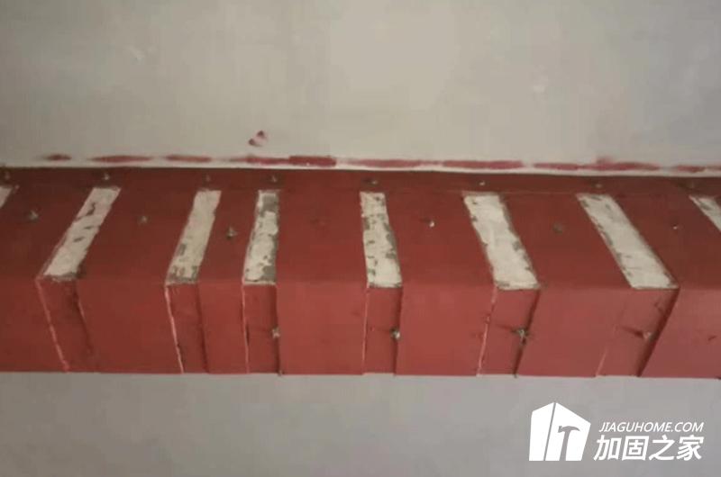碳板膠和粘鋼膠，有什么區(qū)別?
